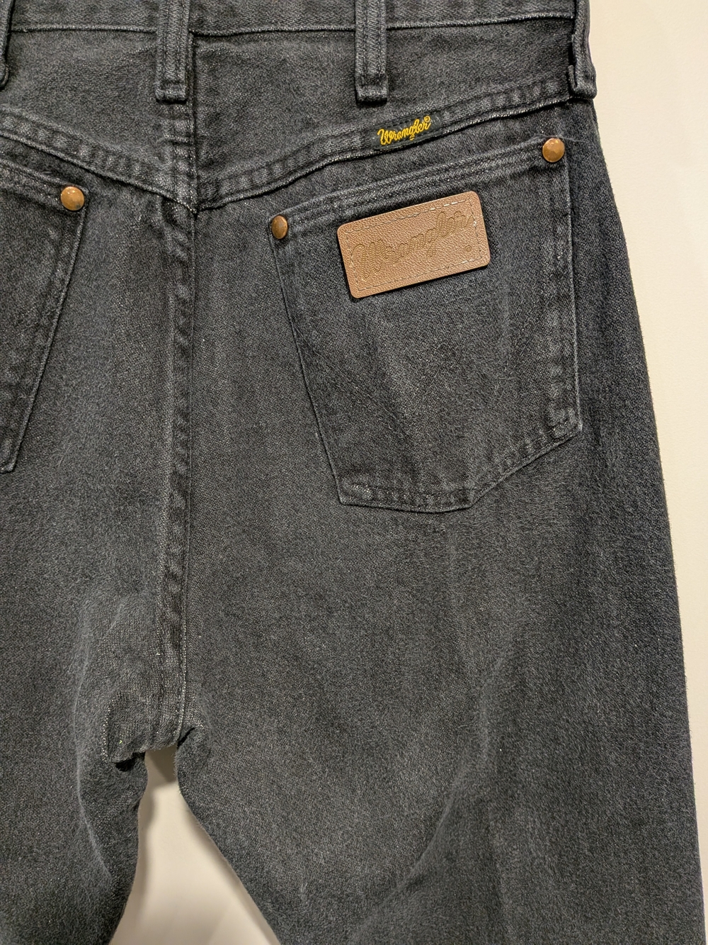 Wrangler Vintage High-Rise Straight Jeans